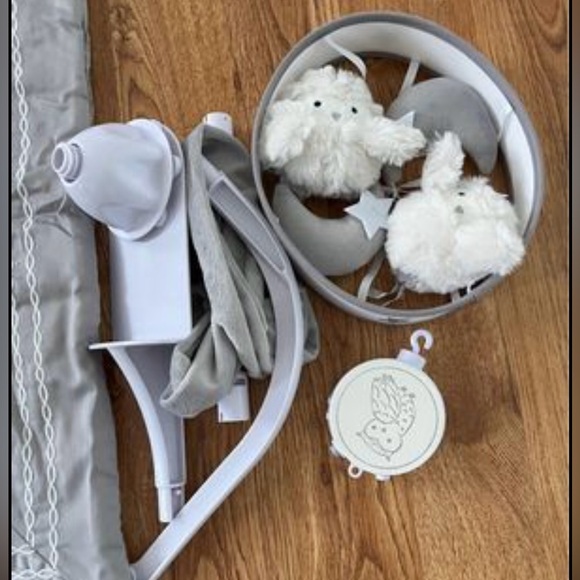 Nursery/Baby Luna White/Gray Celestial Owl -5 Piece Crib Bedding Set - Picture 3 of 5